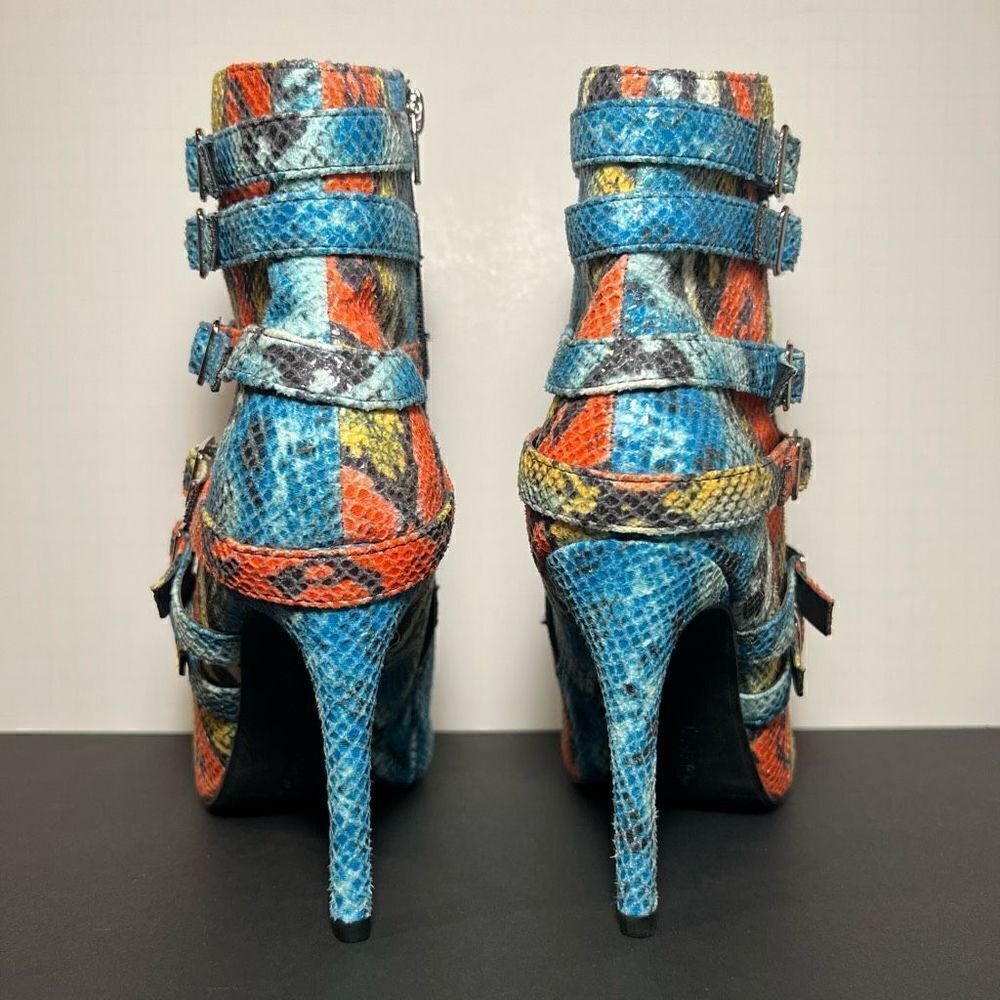 Womens HOT TOMATO Bold Buckles Snake Print Side Zip Open Toe Heels / Size 9 - Picture 4 of 8